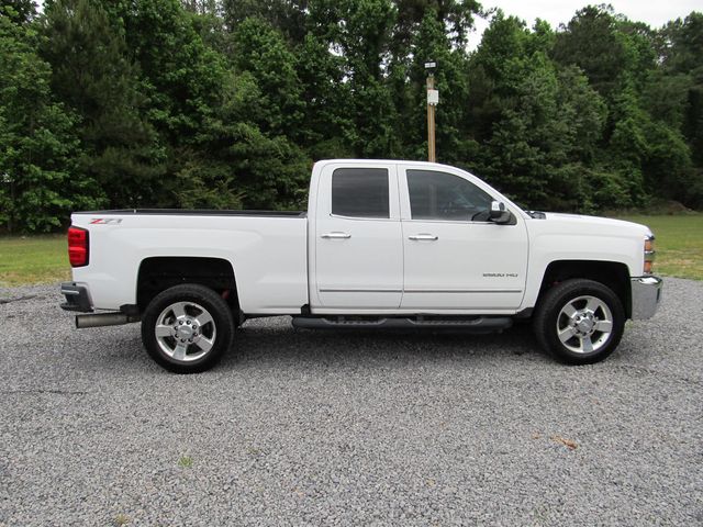 2016 Chevrolet Silverado 2500HD LTZ - Photo 6