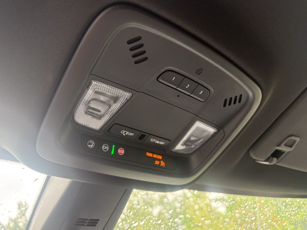 2023 Chevrolet Traverse 3LT - Photo 15