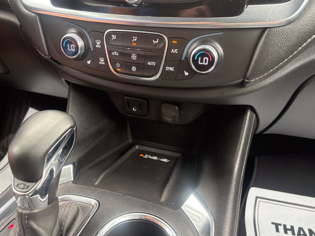 2023 Chevrolet Traverse 3LT - Photo 11