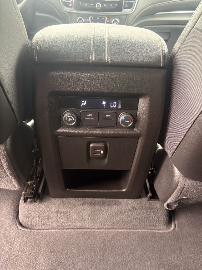2023 Chevrolet Traverse 3LT - Photo 25